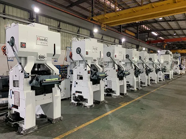 Двухстоечный пресс с 5 направляющими колоннами (30–45 т)