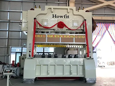 Двухстоечный пресс с 3 направляющими колоннами (400 т)