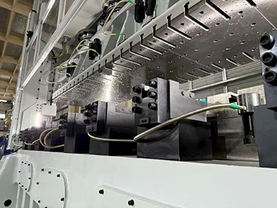 Кронштейн ползуна / рычаг крепления штампа