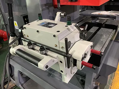 Подающее устройство